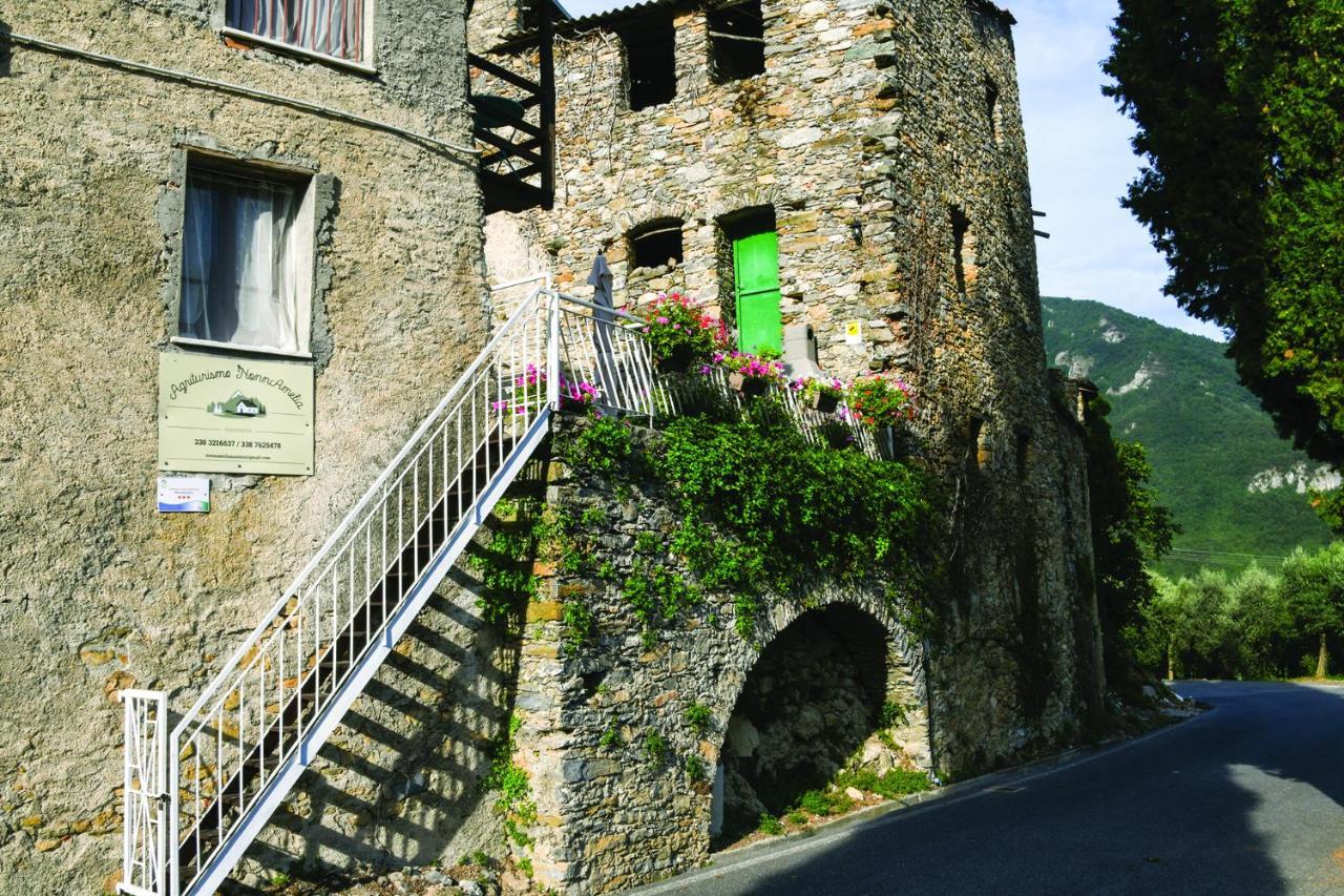 Agriturismo Nonnamelia Nasino Екстер'єр фото