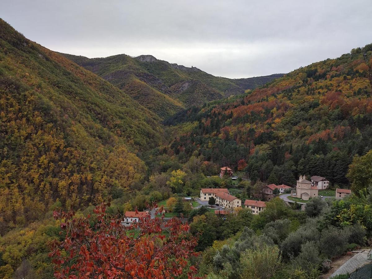 Agriturismo Nonnamelia Nasino Екстер'єр фото