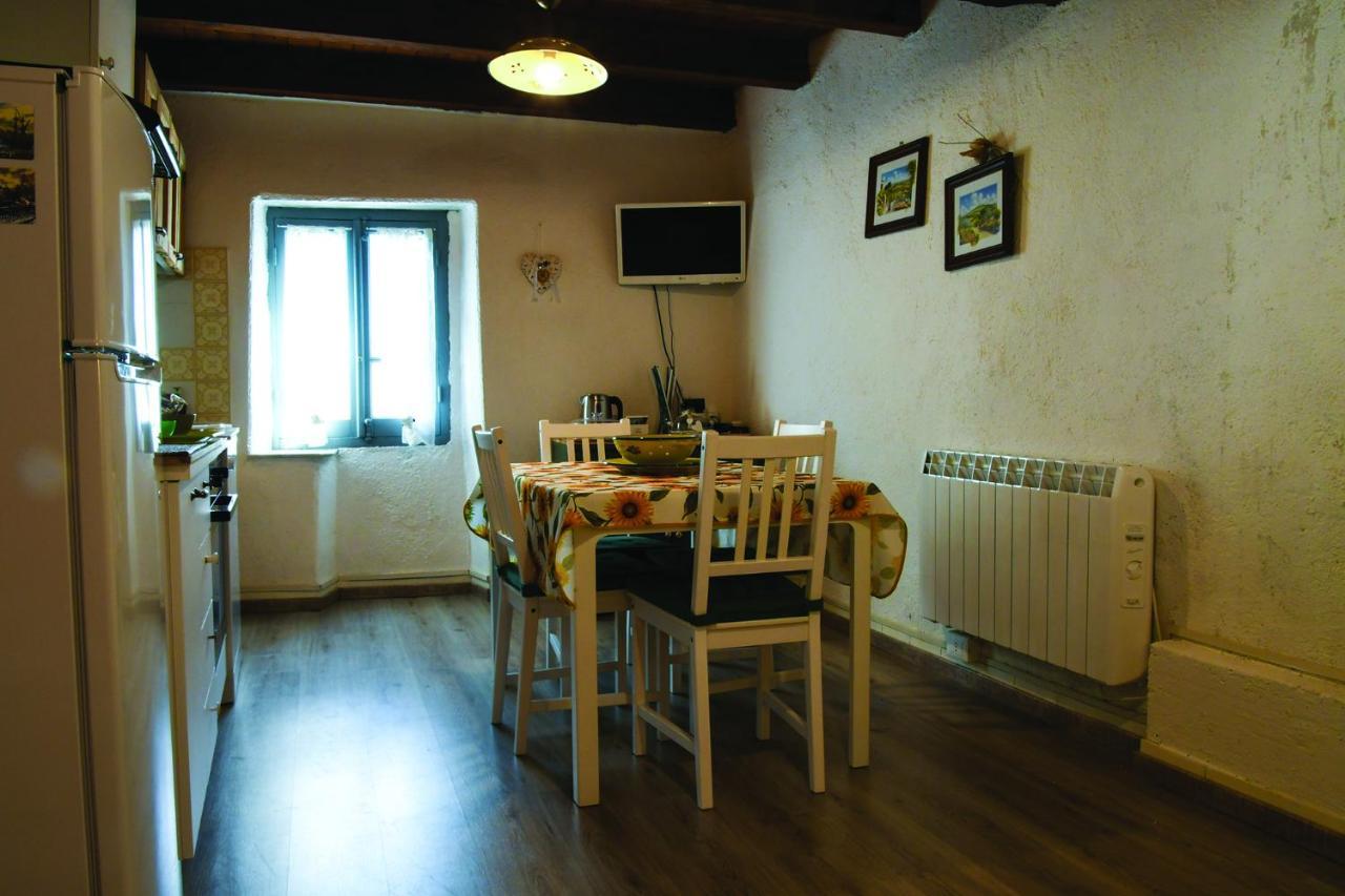 Agriturismo Nonnamelia Nasino Екстер'єр фото