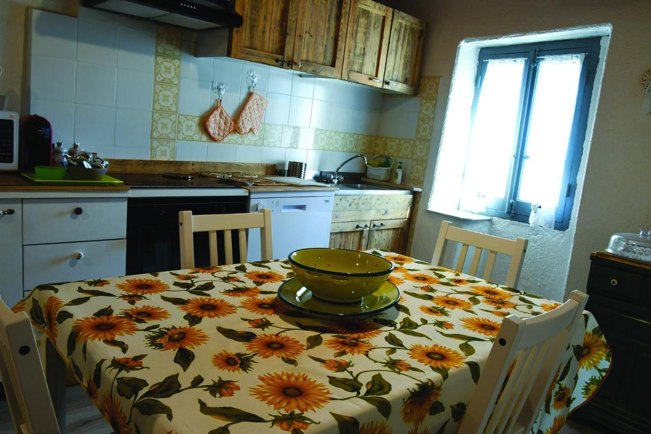 Agriturismo Nonnamelia Nasino Екстер'єр фото