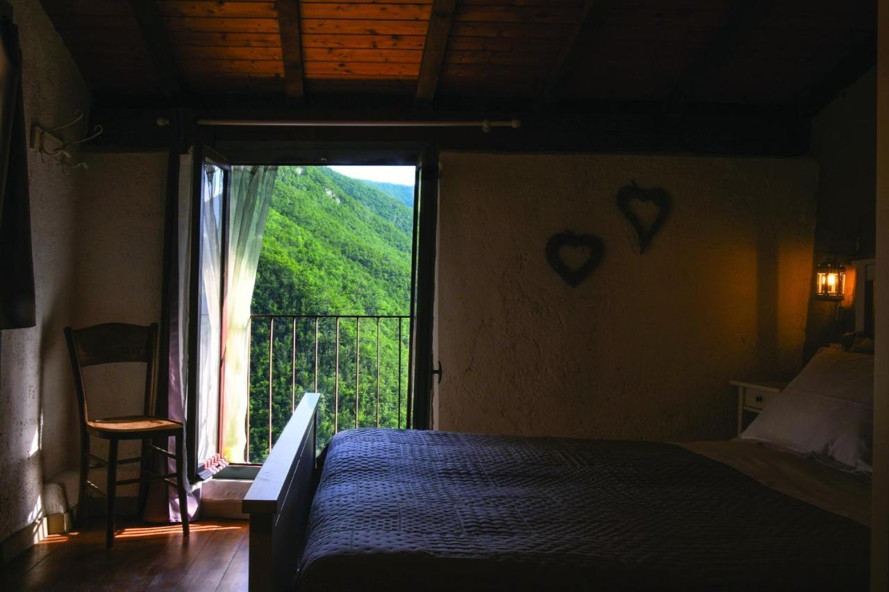 Agriturismo Nonnamelia Nasino Екстер'єр фото