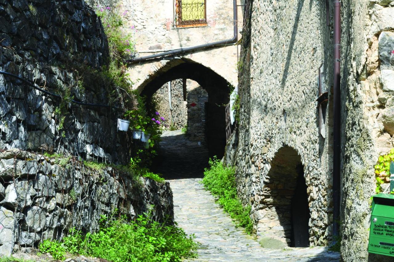 Agriturismo Nonnamelia Nasino Екстер'єр фото